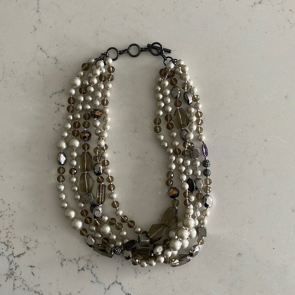 Chunky faux Pearl necklace